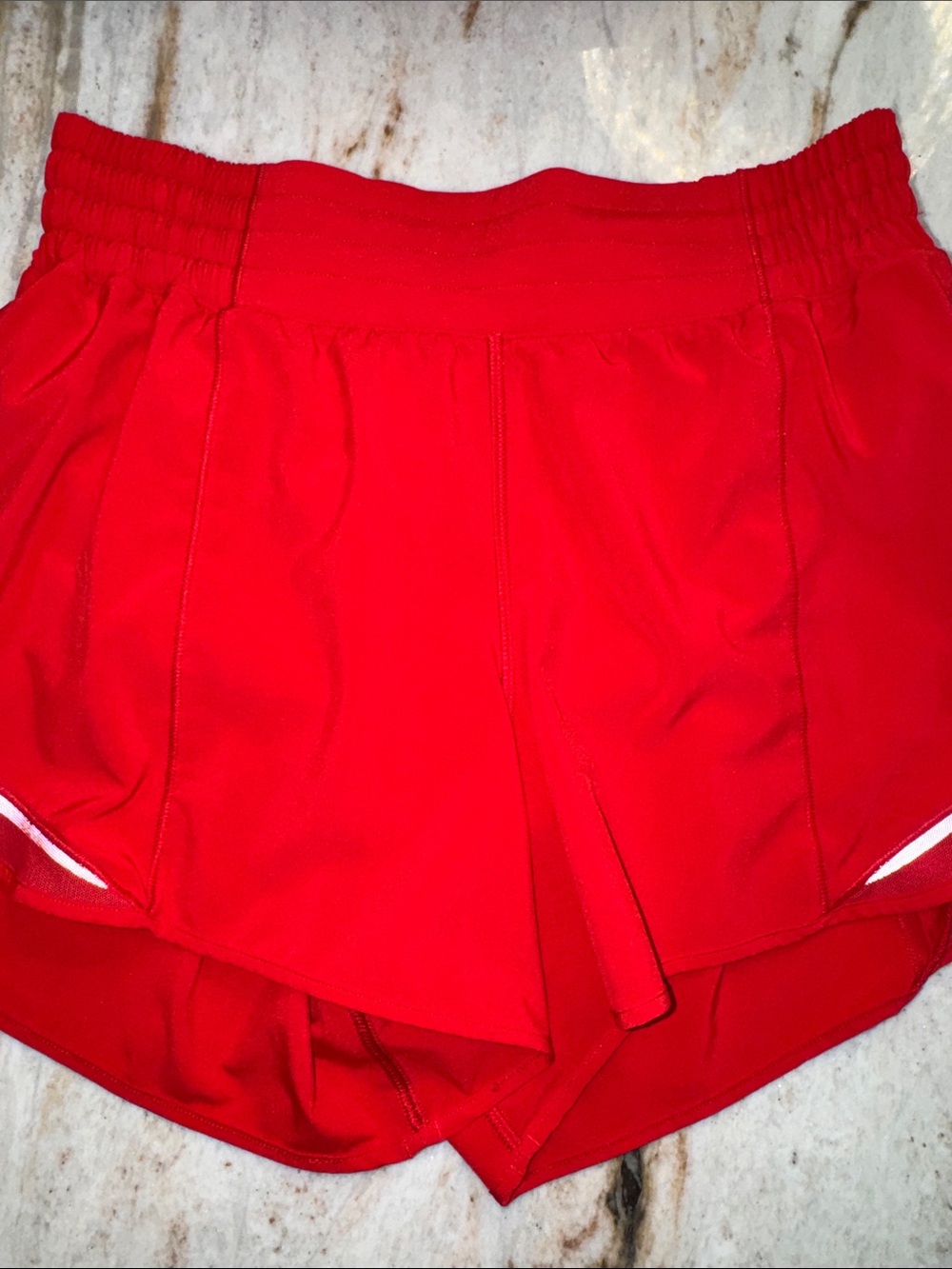 🔥 Lululemon Hotty Hot High-Rise Lined Short 4" Lulu Red SIZE 6 - Picture 6 of 14